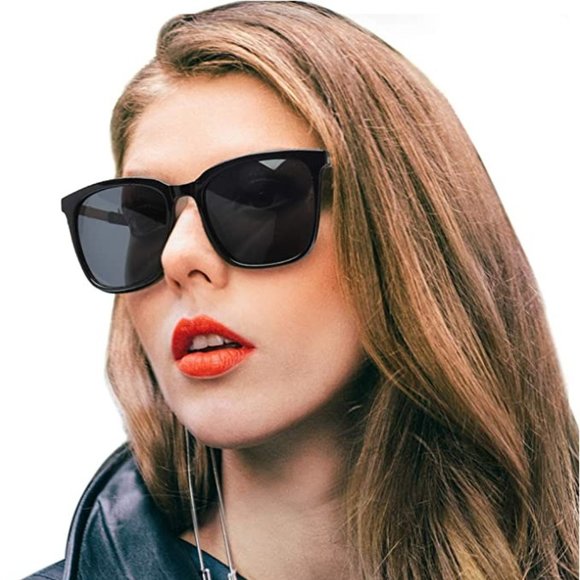Black & Gold Sunglasses-Fashion Oversized Eyewear with UV400 Protection New main image 5